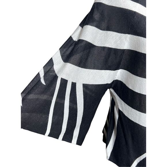 Chico's Size 0 3/4 Sleeve Animal Print Blouse Top Black & White Small - Picture 3 of 5